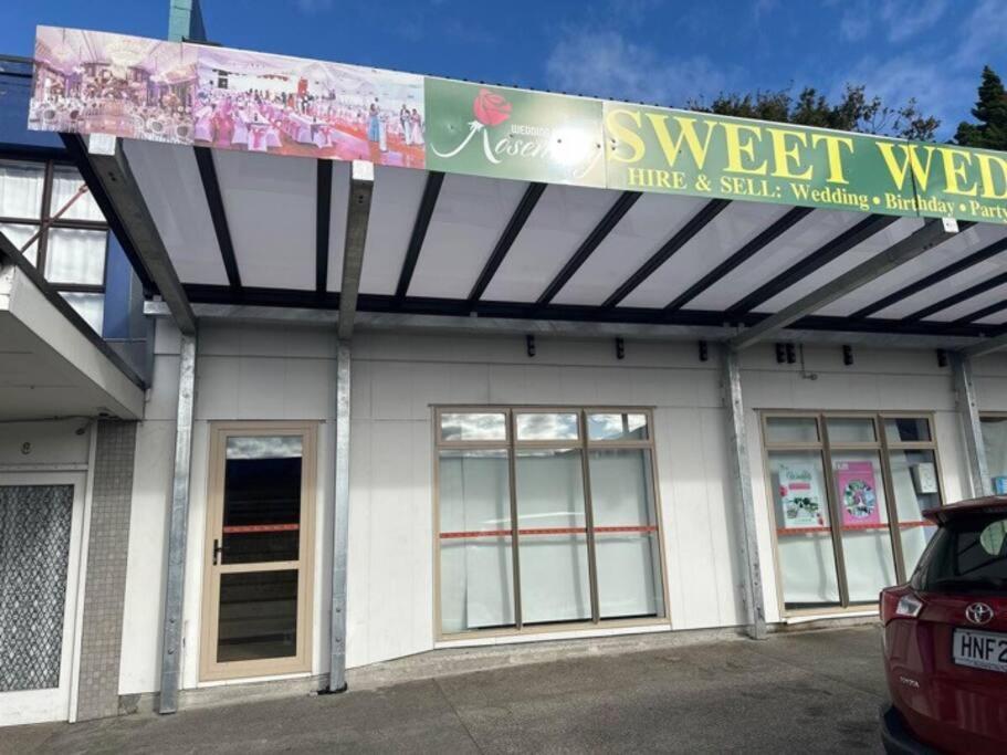 Otahuhu Town Centre Brand New Apartment 8B Оукланд Екстериор снимка