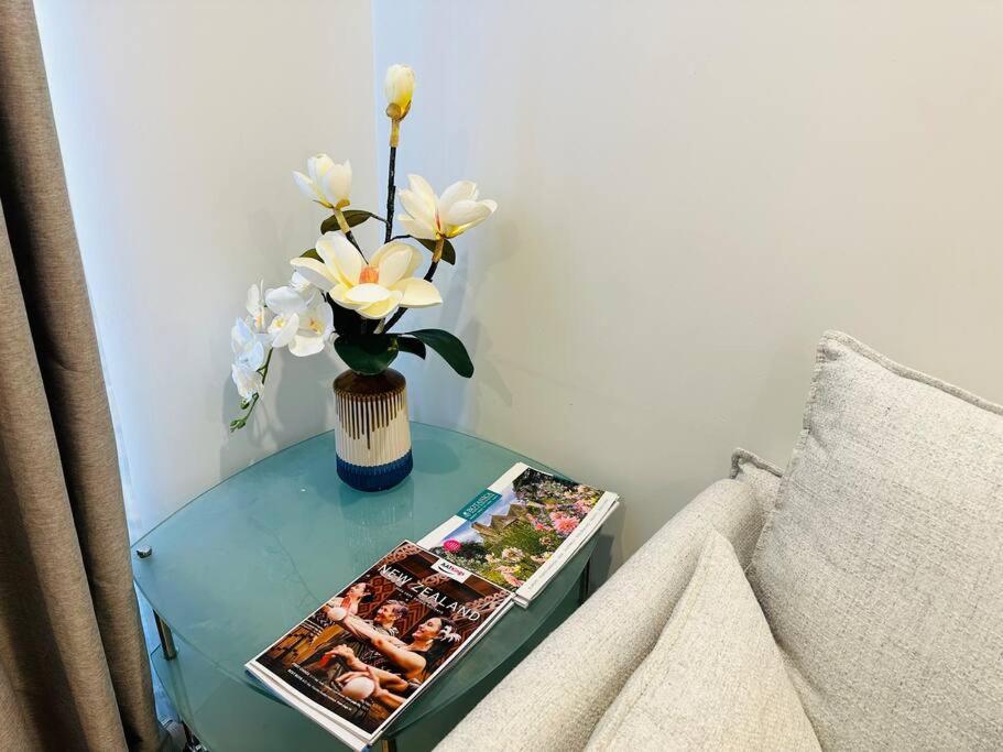Otahuhu Town Centre Brand New Apartment 8B Оукланд Екстериор снимка
