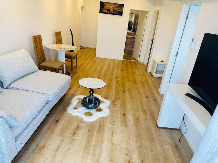 Otahuhu Town Centre Brand New Apartment 8B Оукланд Екстериор снимка