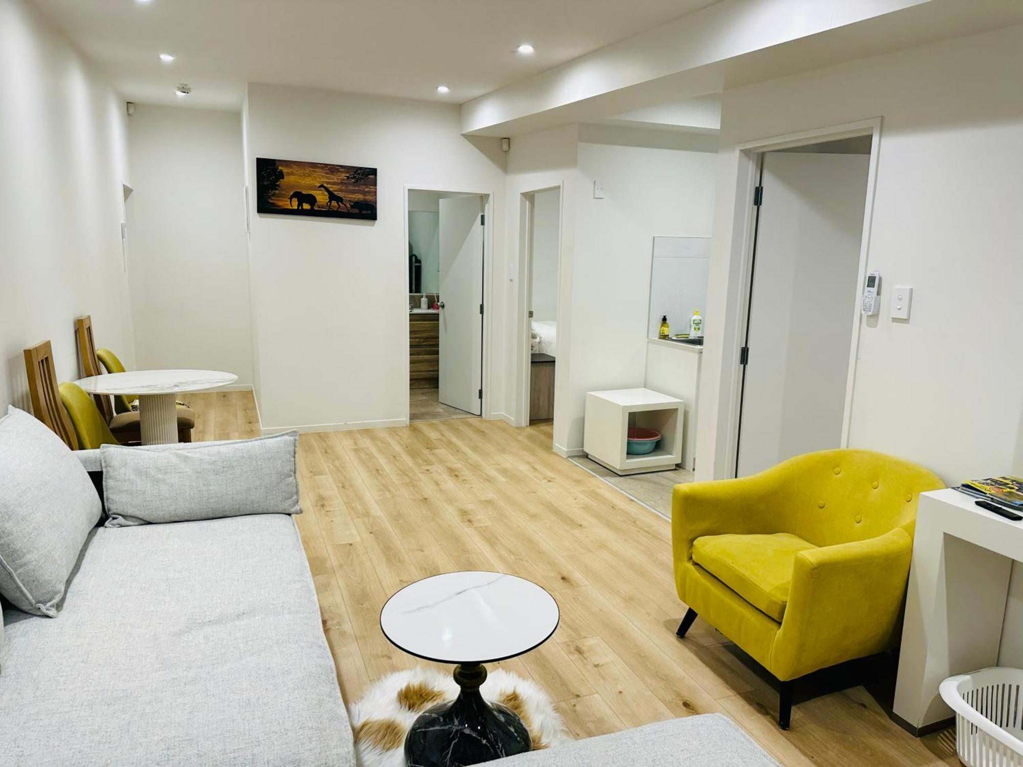 Otahuhu Town Centre Brand New Apartment 8B Оукланд Екстериор снимка